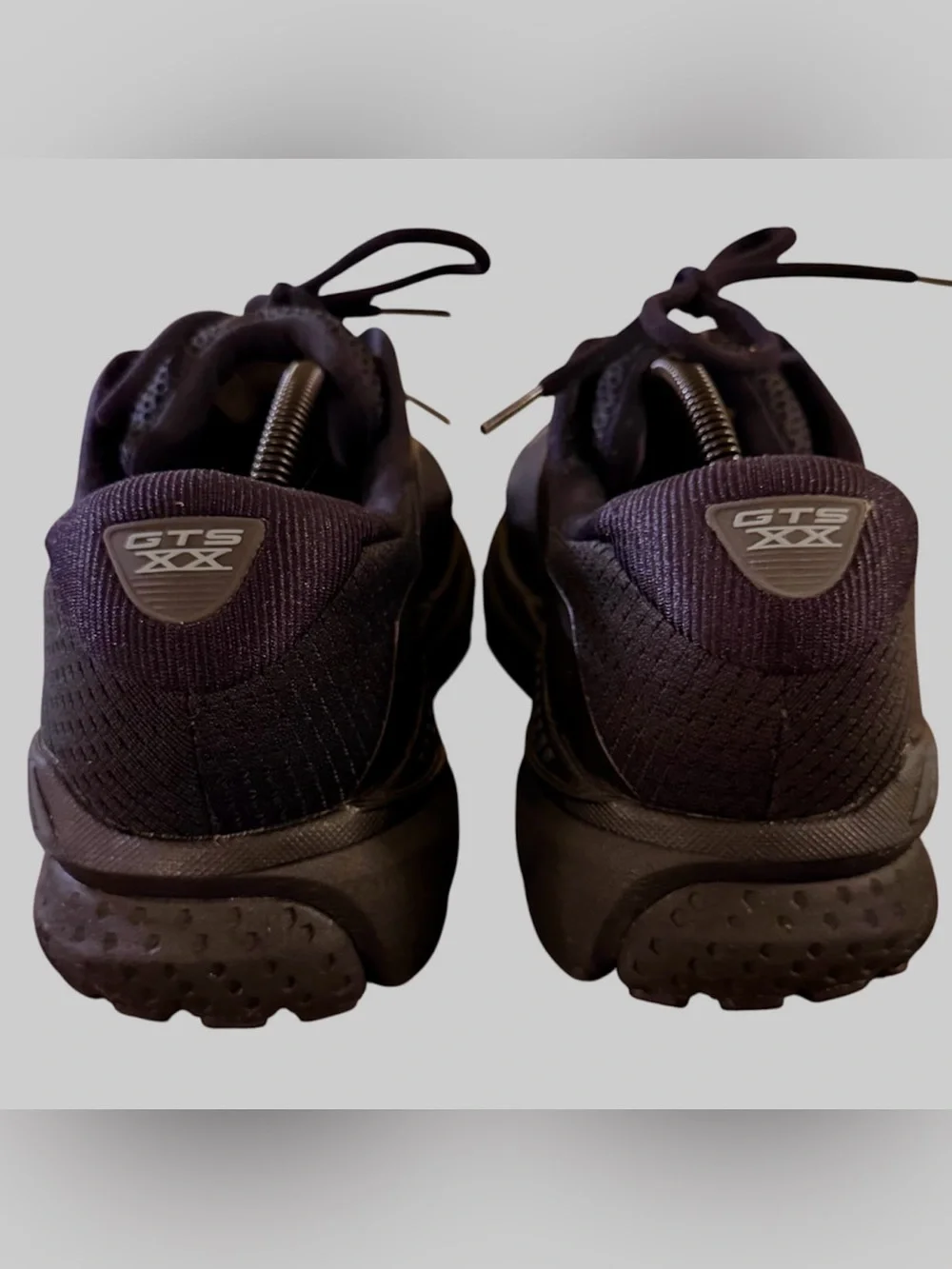 Brooks Adrenaline GTS 20 Men’s Running Shoes Black Wide 2E Size 11 Athletic EUC